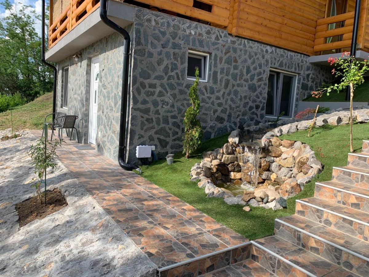 Boja Zalaska - Kameni Apartman Jagodina Exterior foto